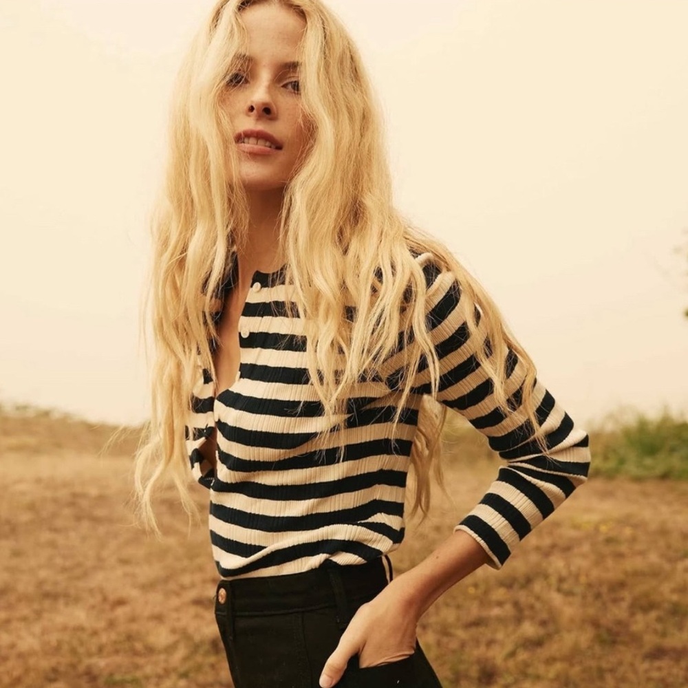 Doen Black and White Striped Long Sleeve Top